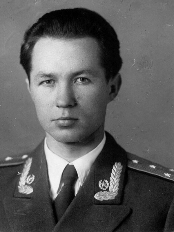 Владимир Емельянович Аниканов