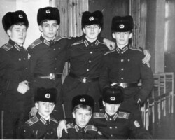 27 выпуск 1983 года