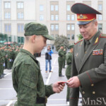 Вручение погон суворовцам