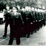 Суворовцы идут