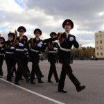 Кадеты на строевом плацу