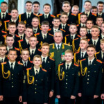 Общее фото на память с суворовцами