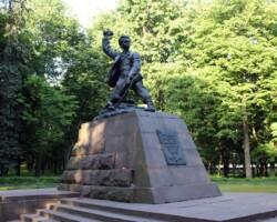 Марат Казей