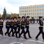 Кадеты на строевом плацу
