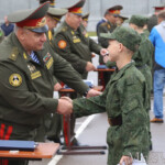 Вручение погон суворовцам