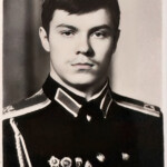 Семичастов