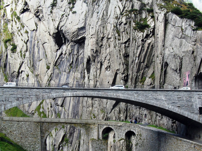 Чертов мост в Альпах