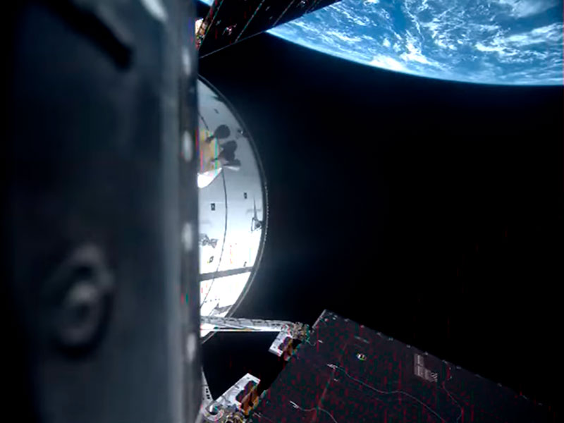 Пилотируемая миссия Artemis II успешно завершилась после облёта Луны и возвращения корабля Orion на Землю