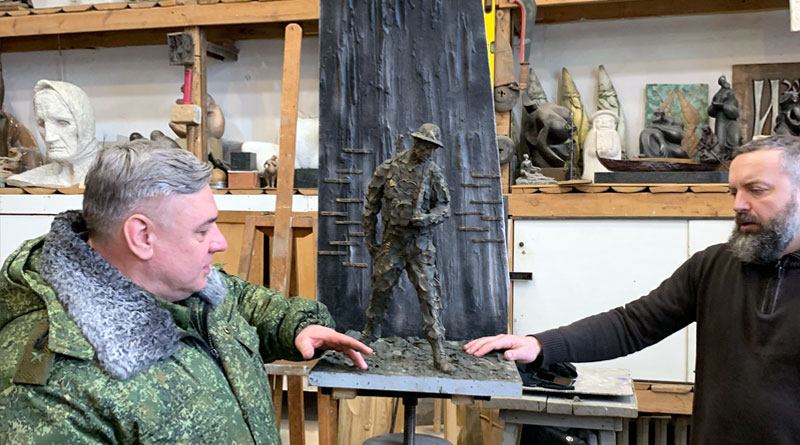 Памятник погибшим суворовцам