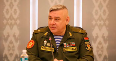 Александр Науменко