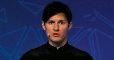 Росфинмониторинг официально внес сооснователя мессенджера Telegram Павла Дурова в перечень террористов и экстремистов