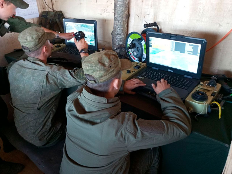 Артиллеристы работают в рамках разведывательно-ударного контура Центурион