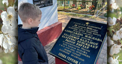 Слава Героям! Рождественский. Это нужно не мертвым. Это нужно живым.