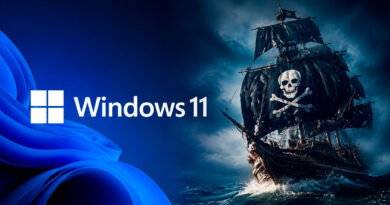 Логотип Windows 11 и пиратский корабль как символ борьбы Microsoft с эмуляцией KMS