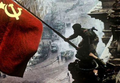 Водружение красного Знамени Победы над рейхстагом в Берлине